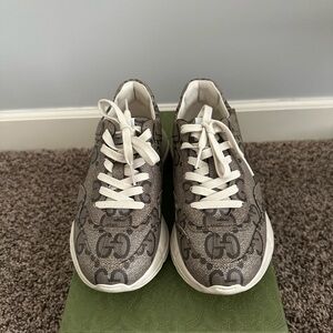 Gucci Beige and White Patterned Sneakers
